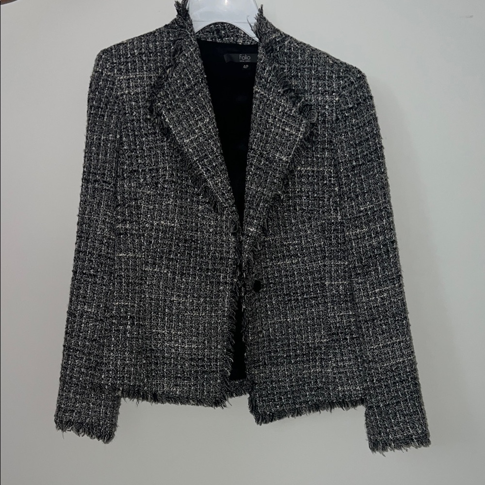 Elegant Black and Gray Tweed Blazer